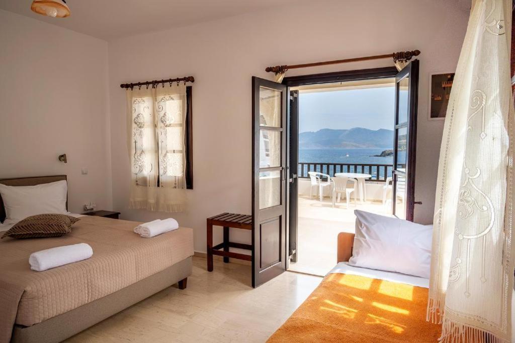 Pelagos Seafront Accommodation - George Myrties Dış mekan fotoğraf