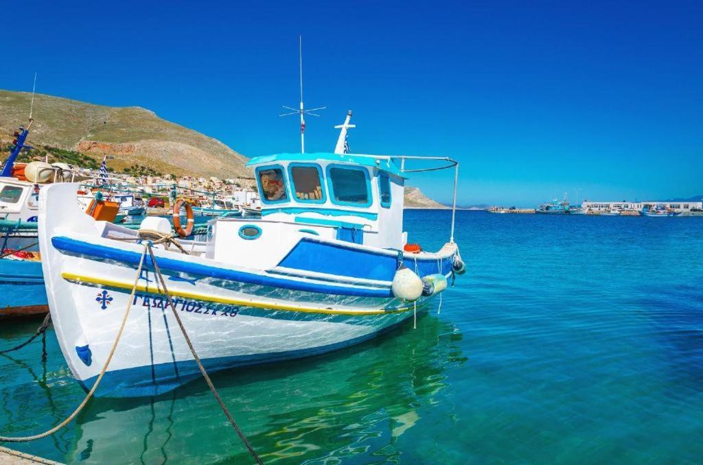 Pelagos Seafront Accommodation - George Myrties Dış mekan fotoğraf