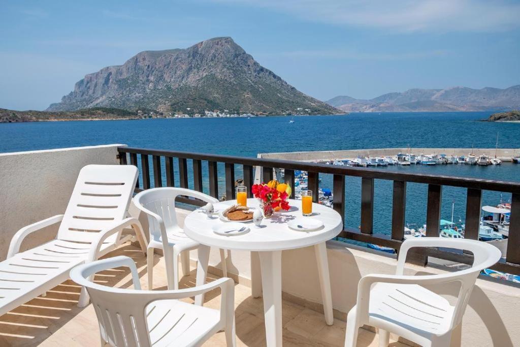 Pelagos Seafront Accommodation - George Myrties Dış mekan fotoğraf
