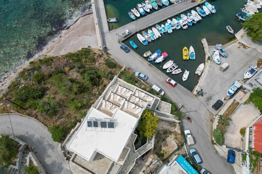 Pelagos Seafront Accommodation - George Myrties Dış mekan fotoğraf